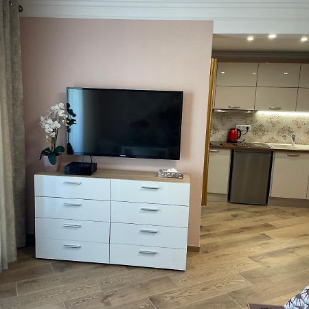 Studio With Swimming Pool 80 Meters Near The Beach Niza Exterior foto