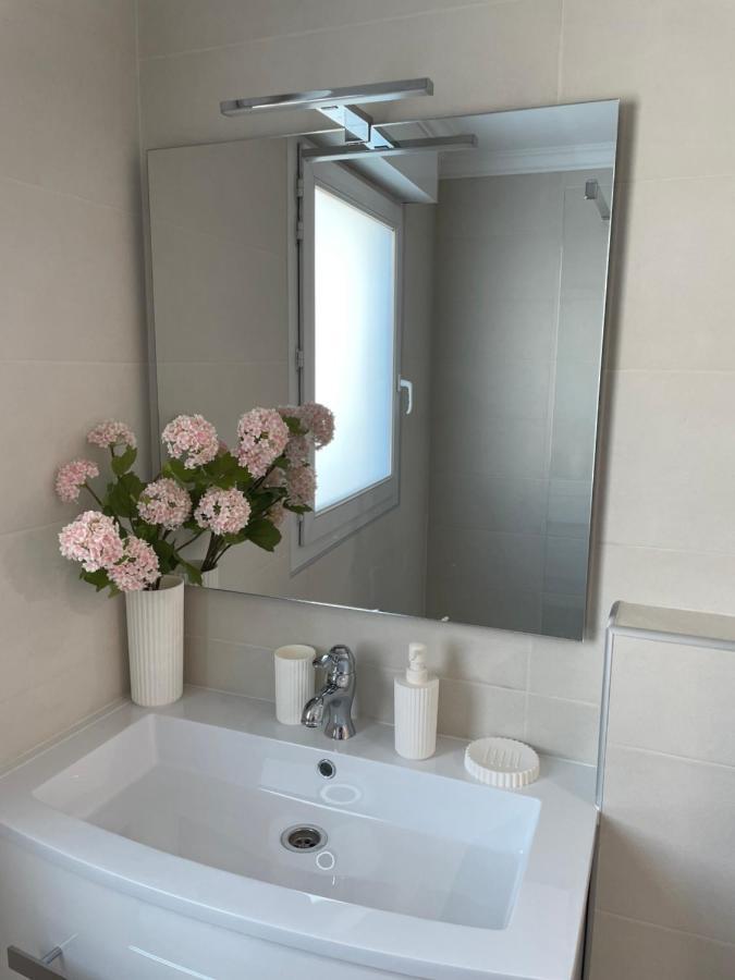 Studio With Swimming Pool 80 Meters Near The Beach Niza Exterior foto